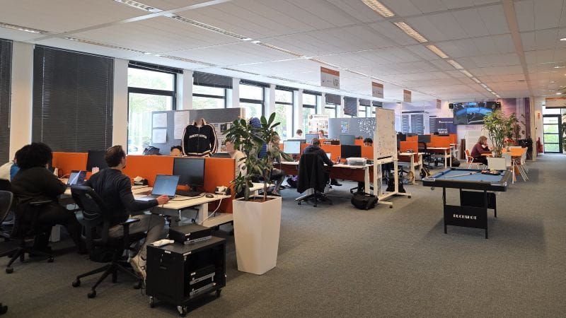 Studenten aan het werk bij CollabSpace